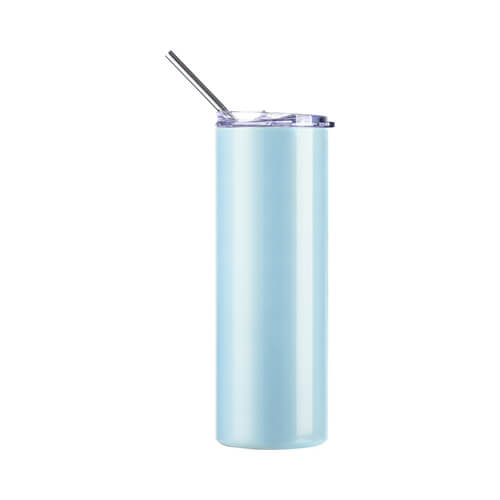 Una taza de 600 ml con una pajita para sublimación: cambia de color bajo la influencia de los rayos UV de blanco a azul.